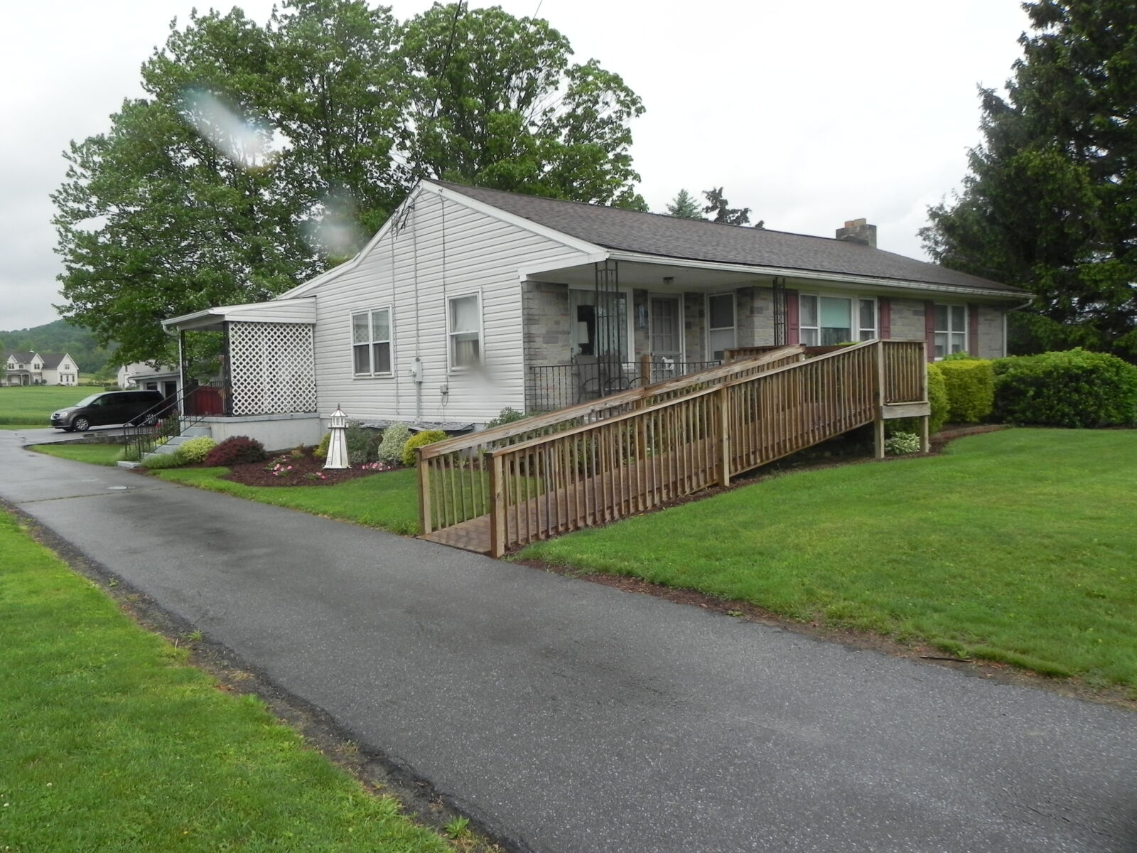 2 DAY AUCTION - REAL ESTATE & PERSONAL PROPERTY - EAST EARL, PA / FRI. JULY 25 & SAT. JULY 26