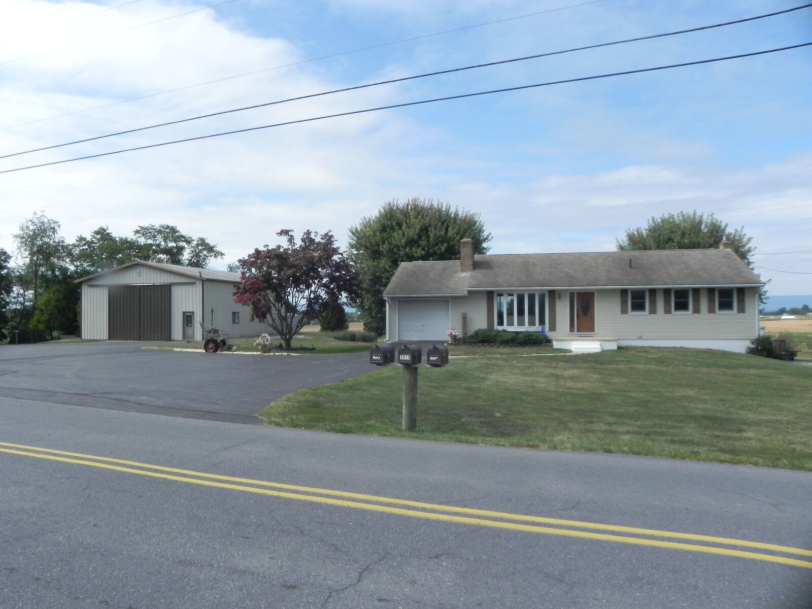 HOUSE & SHOP ON 1.3 ACRES / CHAMBERSBURG, PA - SAT. NOV. 8, 2025 @ 1:00 PM